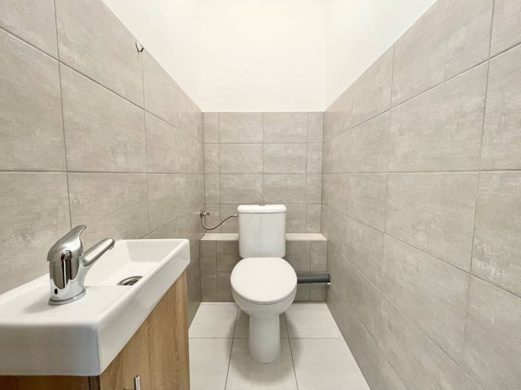 PRIESTORY, NA PRENÁJOM, CENTRUM TRENČÍN, ul. Jilemnického - 12