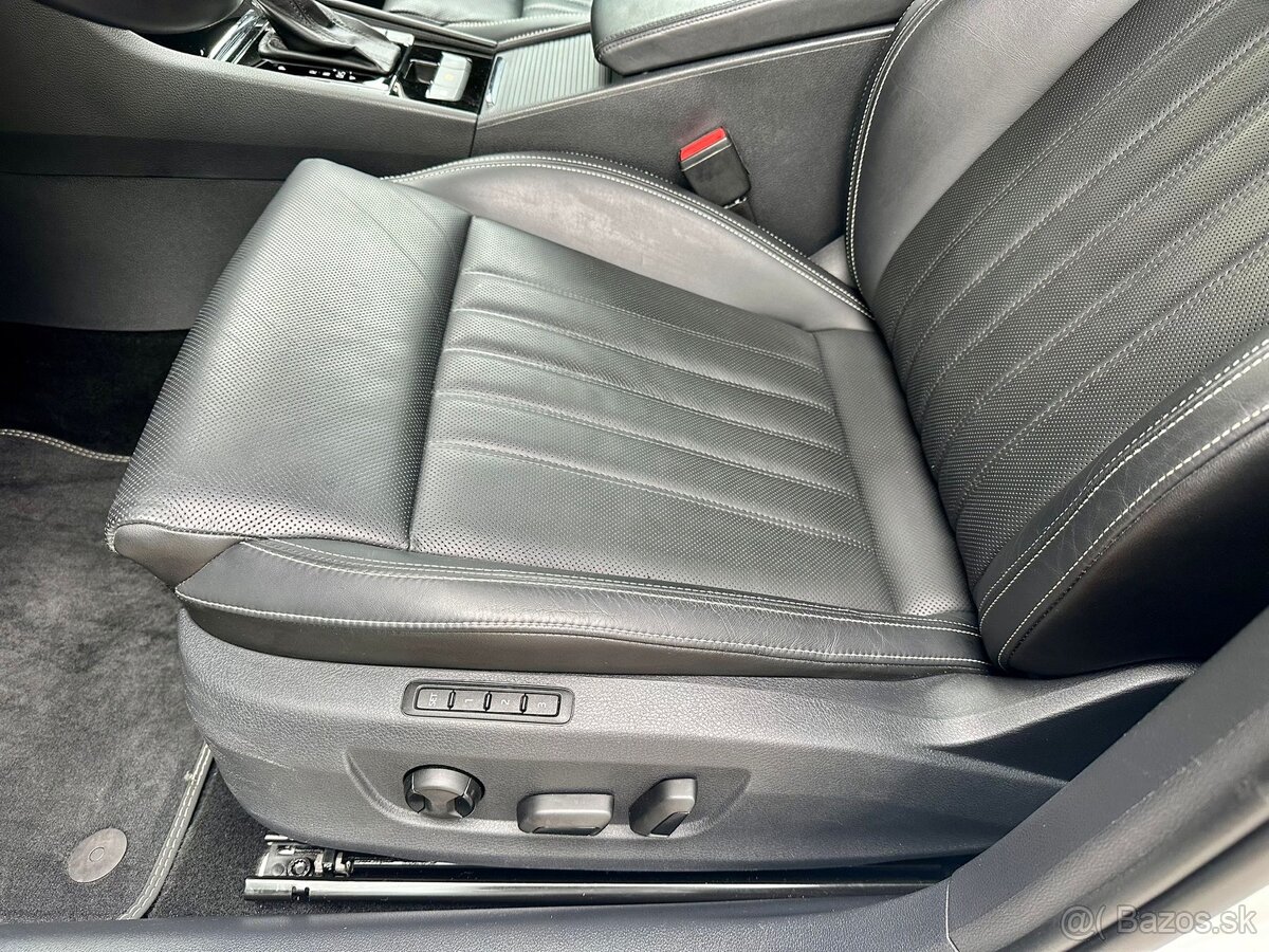 Škoda Superb Combi L&K 2.0 TDI 140kW WEBASTO - 12