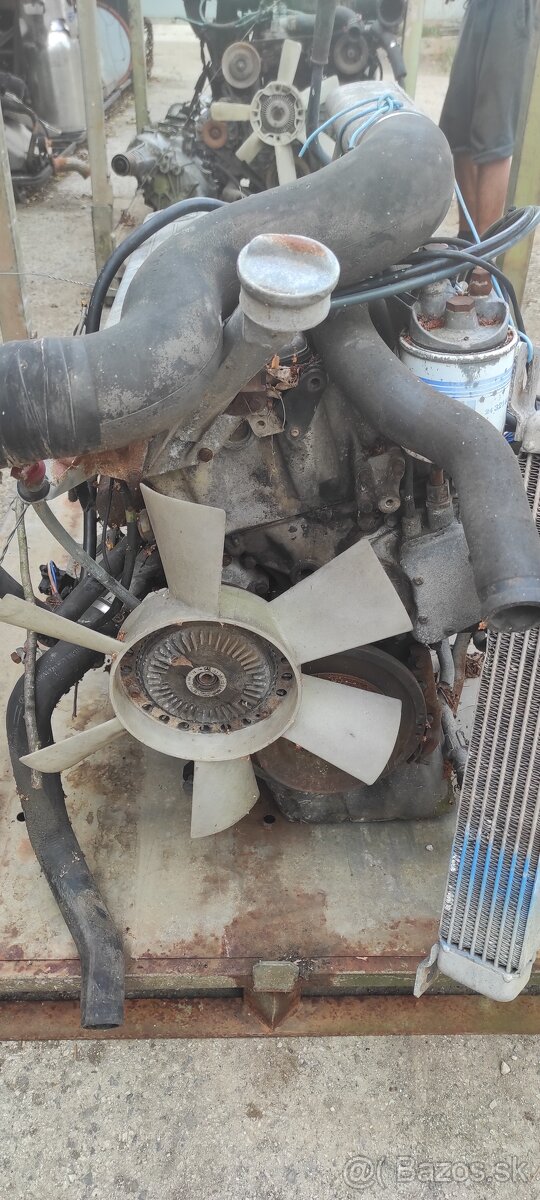 Motory - 12