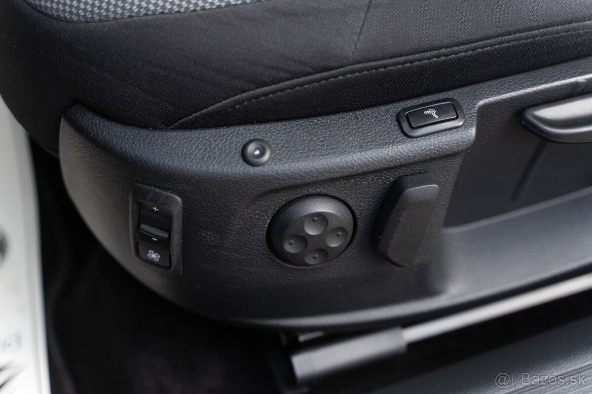 VW Passat B7 Variant 2.0 TDI BMT Highline -NOVÉ STK- - 12