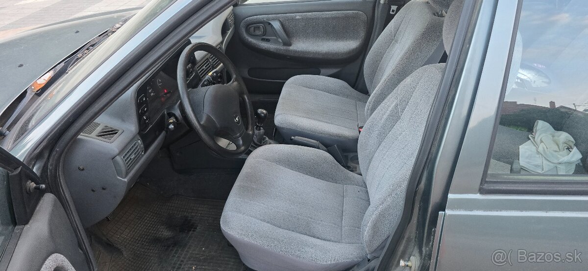 DAEWOO NEXIA - 12
