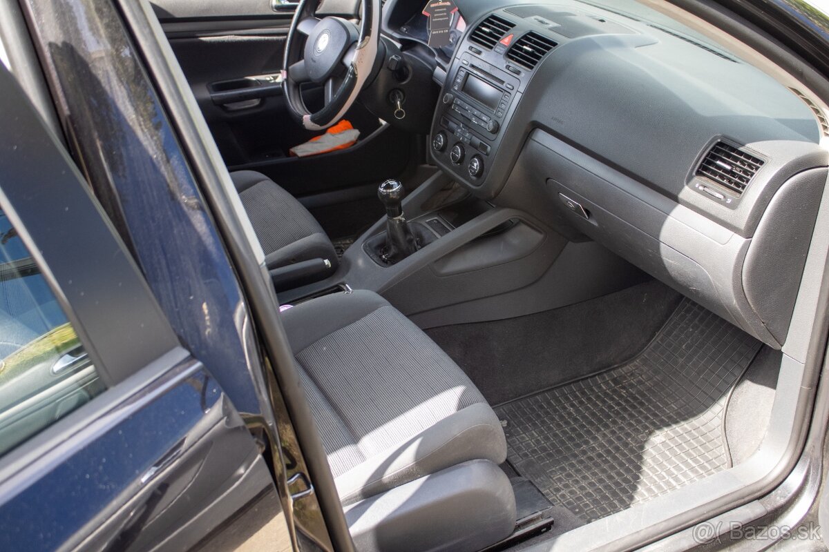 Volkswagen GOLF 1,9 TDI 77kw MT5 Trendline - 12