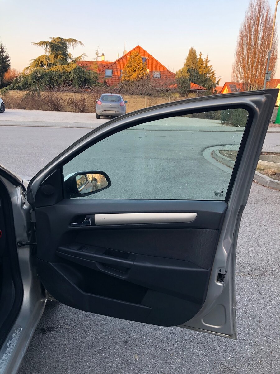 Opel Astra Caravan 1.7 CDTi , SK AUTO - 12