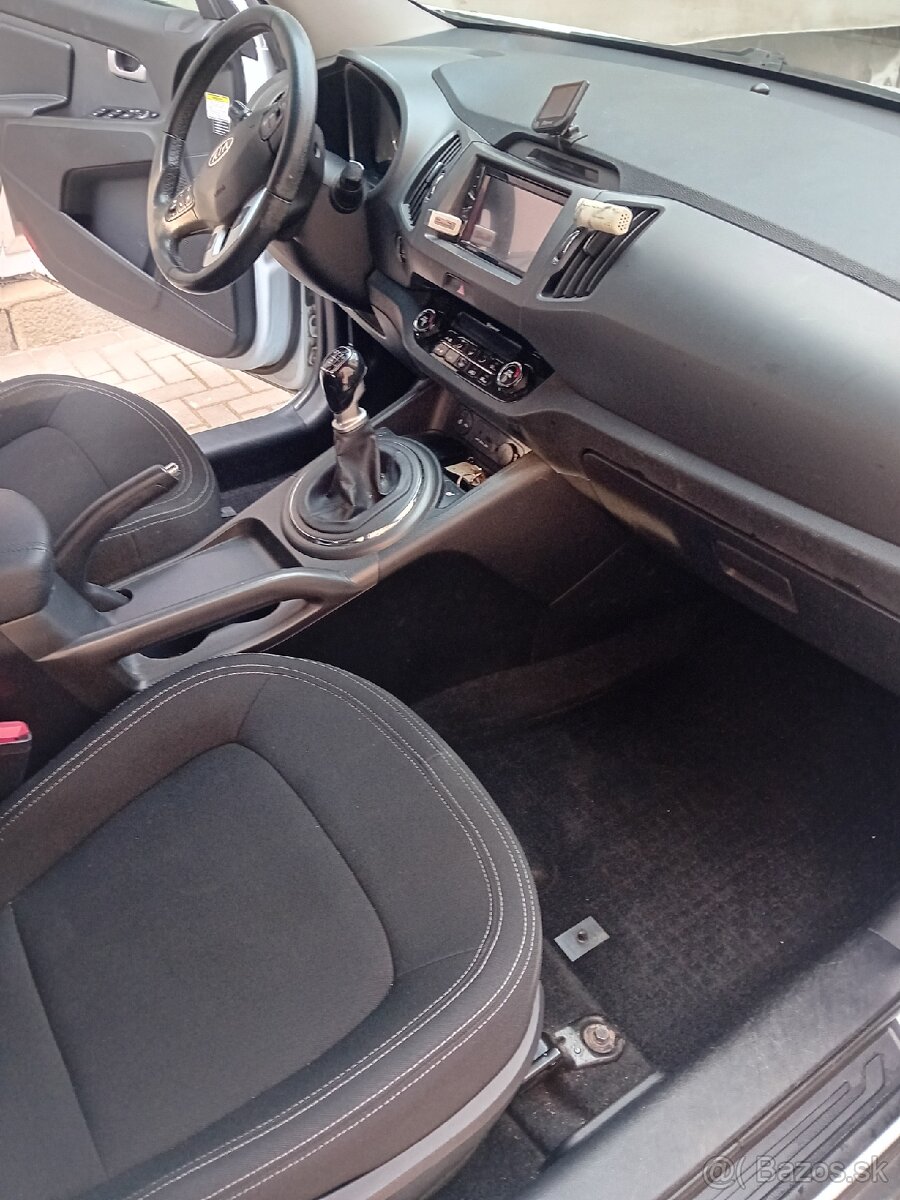 Kia Sportage 2,0 CRDi 4x4 - 12