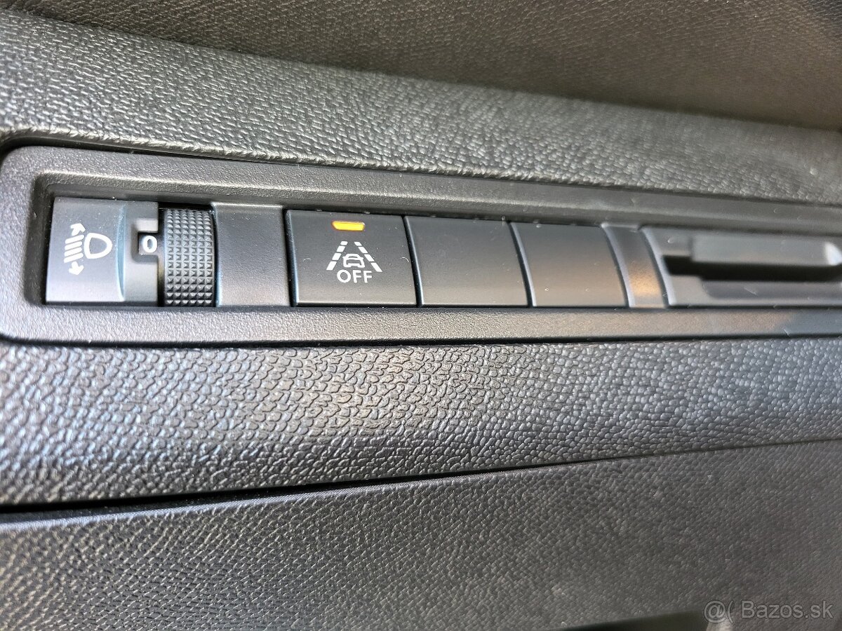 Peugeot 3008 1.2 PureTech 130k (možný odpočet DPH) - 12