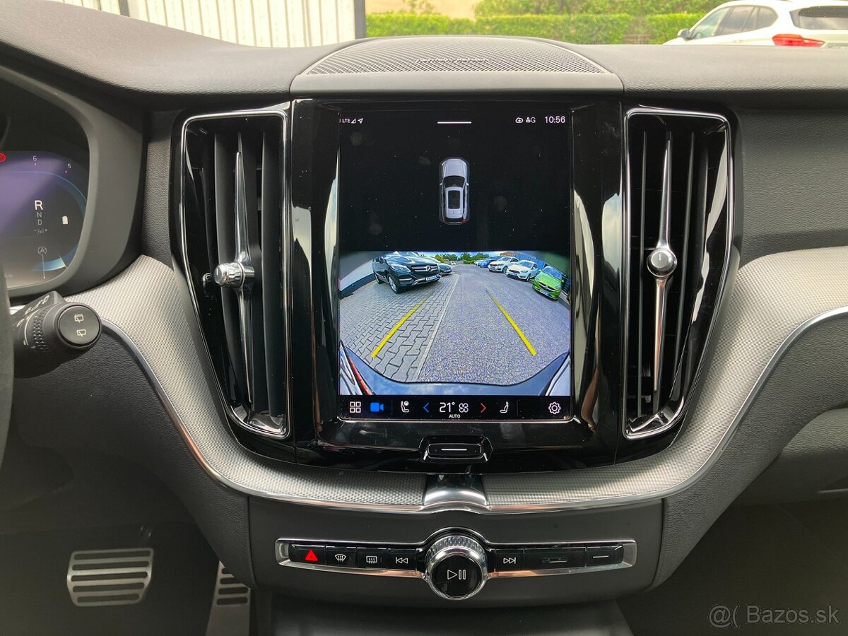 Volvo XC60 2.0 B4 mHEV R-Design AWD A/T8 - 12