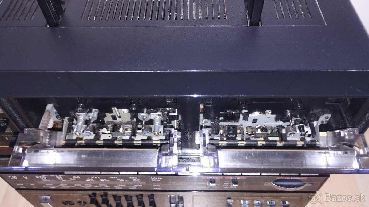 Predám Boombox TRK-W550E - Hitachi - 12