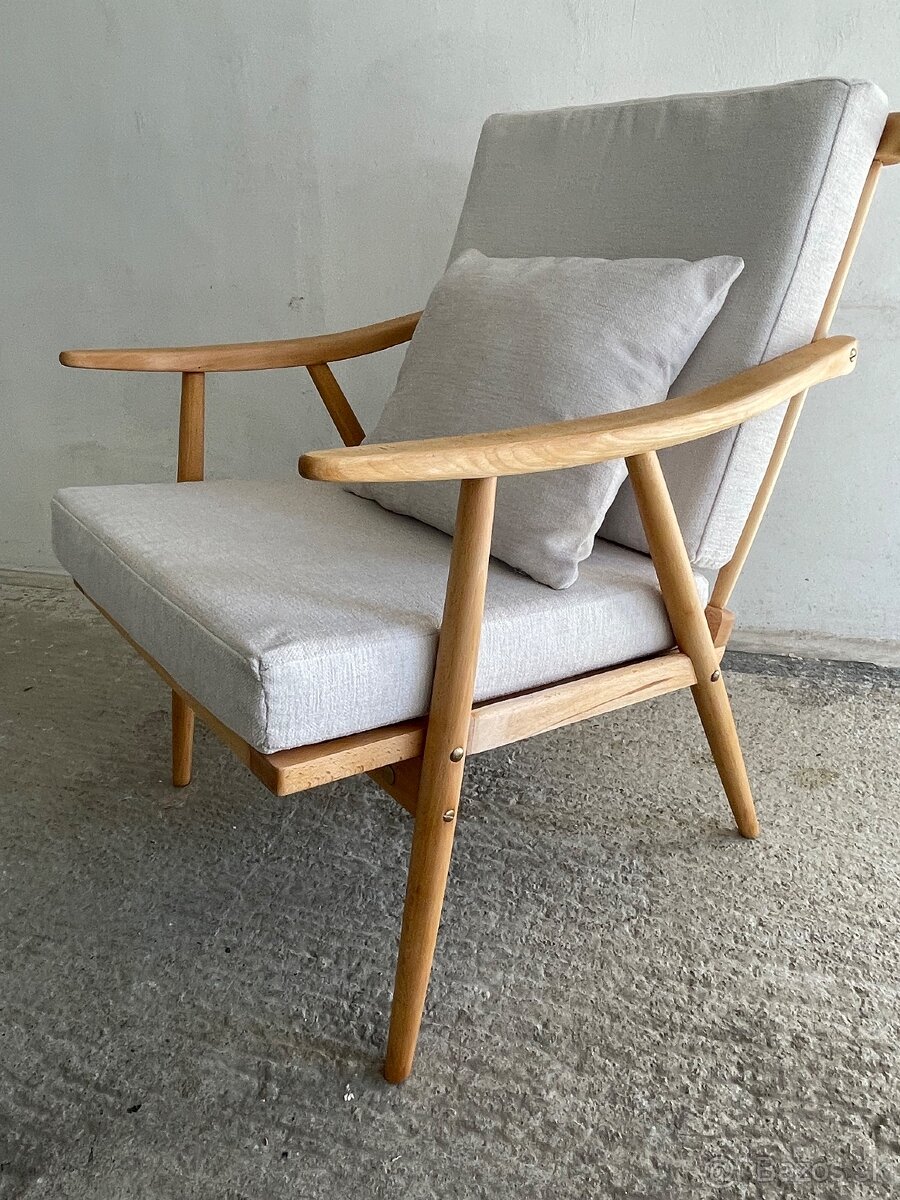 Retro kreslo TON Brusel - 12