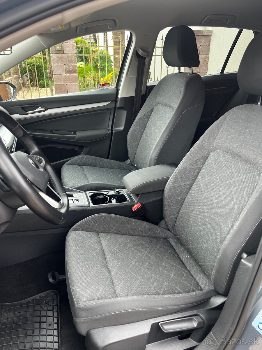 Volkswagen Golf 8 2.0TDi Dsg - 12