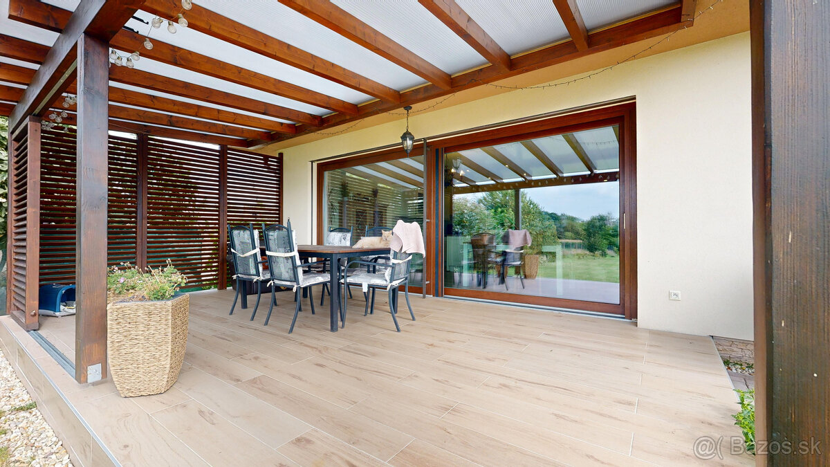 Na predaj priestranný rodinný dom v Slovenskej Novej Vsi - 12