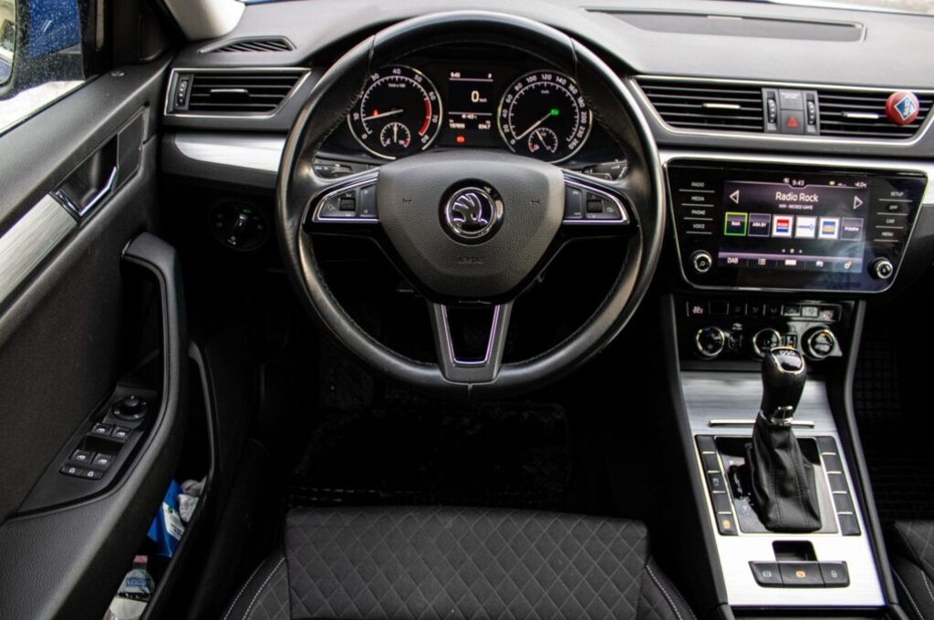 Škoda Superb Combi 2.0 TSI Ambition DSG - 12