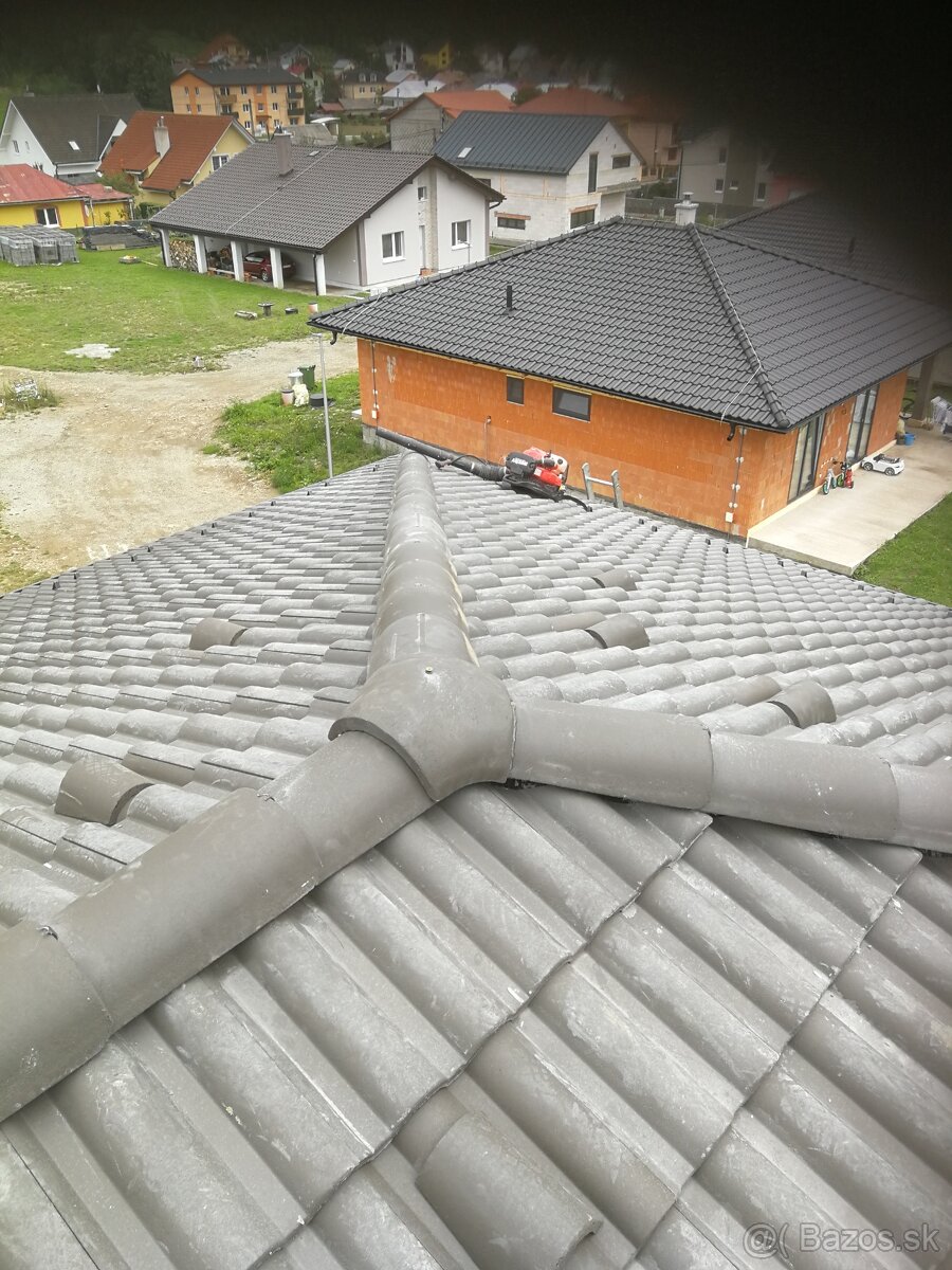 Strechy, krovy, altánky - 12