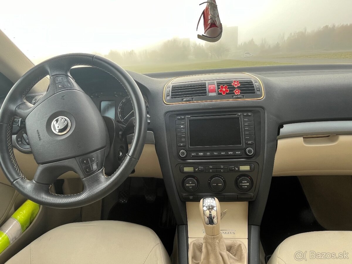 Škoda Octavia - 12