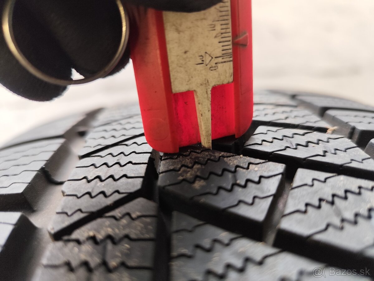 BMW 16" 205/55R16 - 12