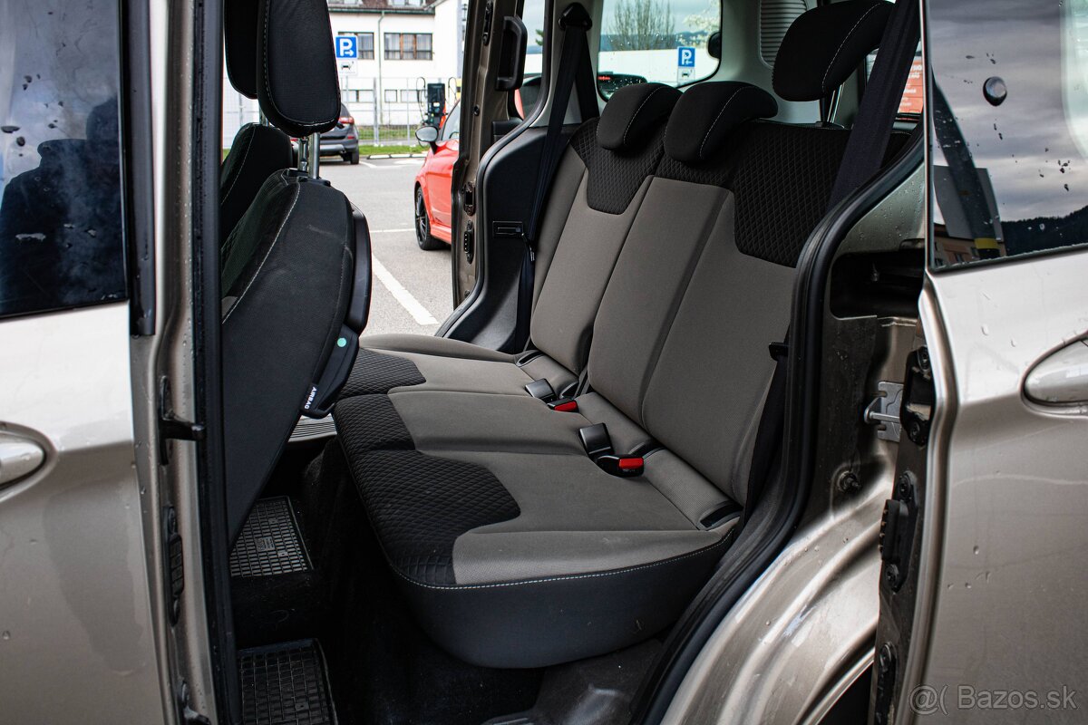 Ford Tourneo Courier 1.0 EcoBoost Trend - 12