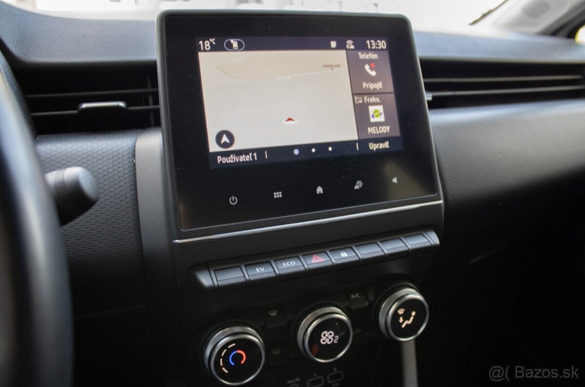 Renault Clio E-tech Hybrid - 12