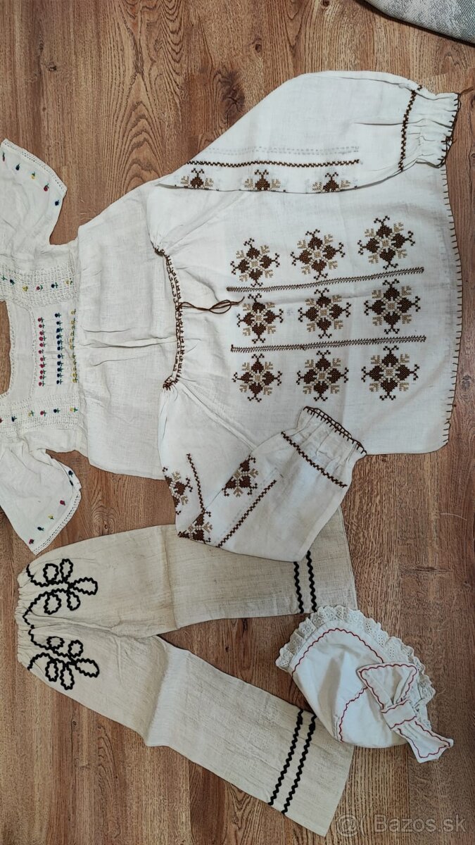 Staré Slovenské kroje 1. - 12