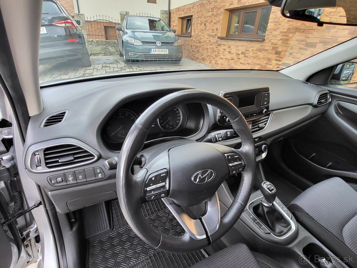 Hyundai i30 1.0 T-GDi Comfort, v záruke, SR - 12