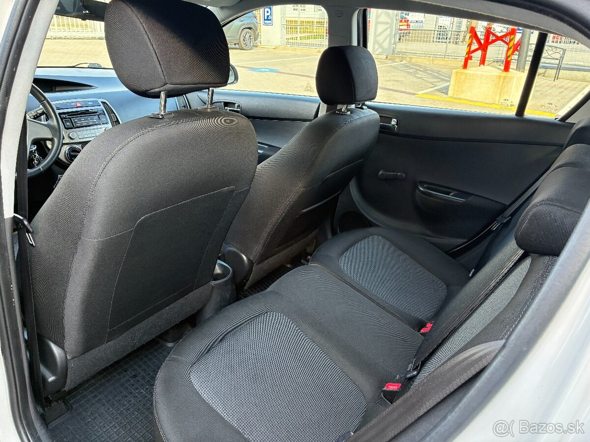 Hyundai i20 1.2i 63kW KLIMA ČR PLATNÁ STK - 12