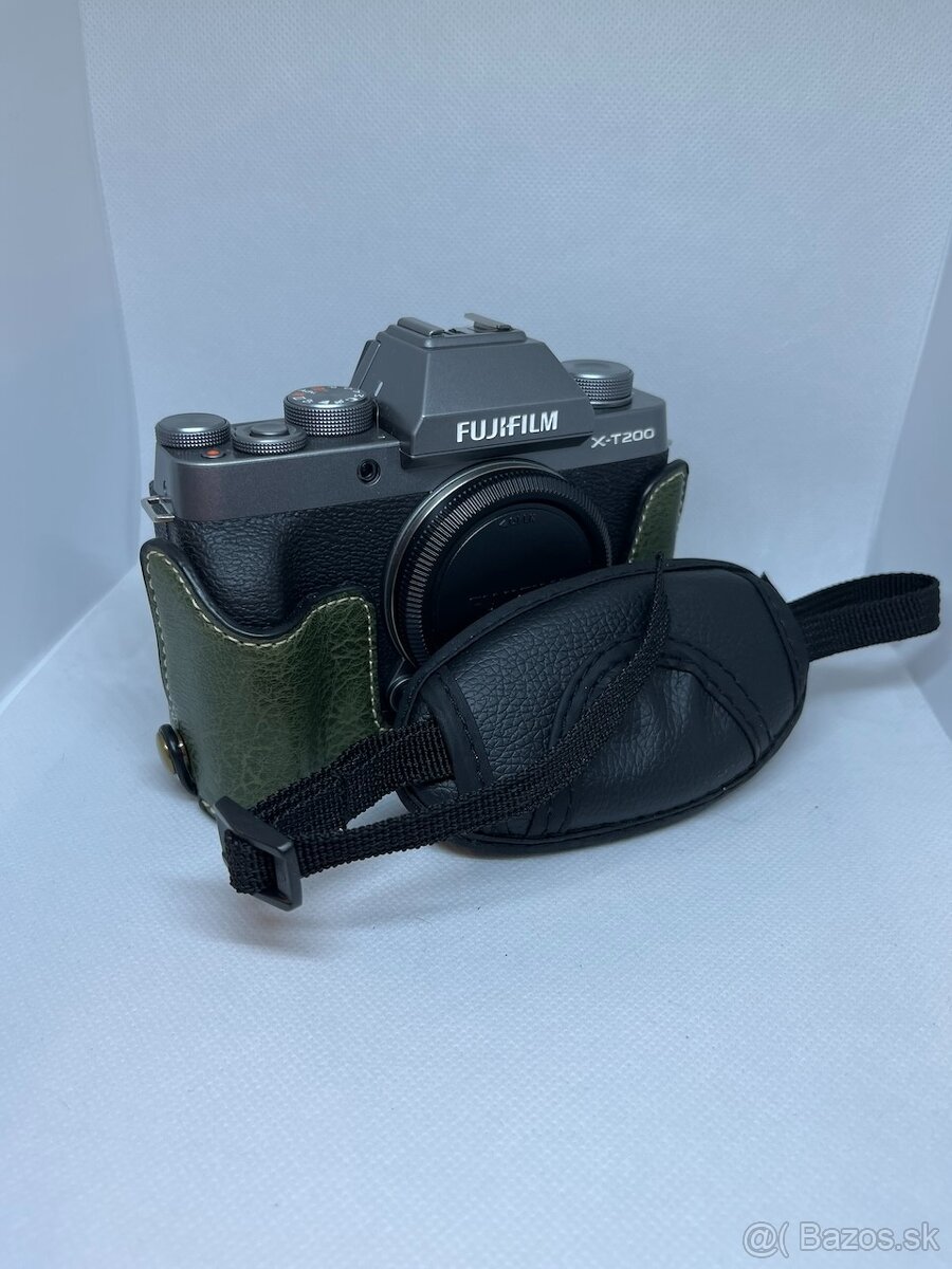 Fujifilm X-T200 - 12