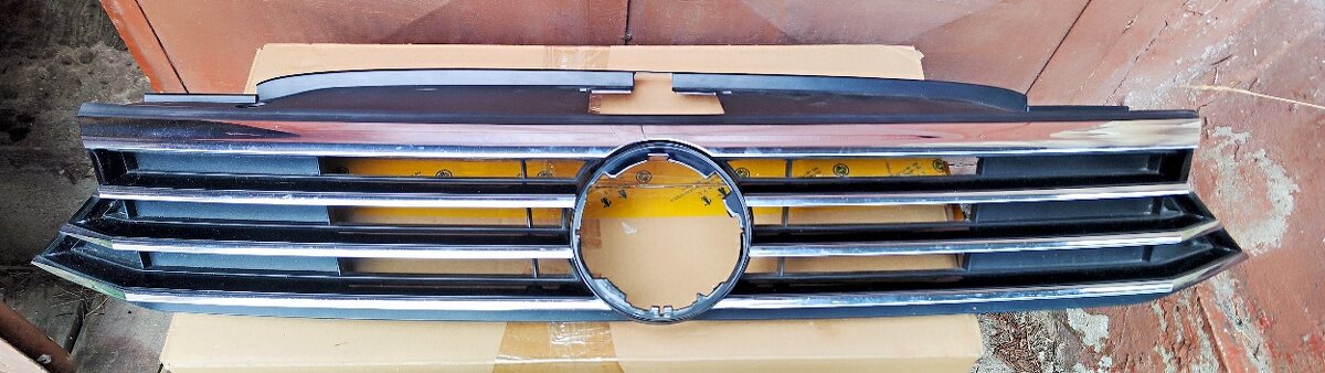 VW Passat B8 – 2ks gril, jeden spravíš pekný - 12