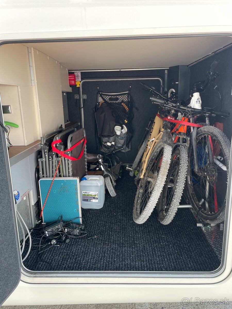 Concorde Charisma 900L - 12