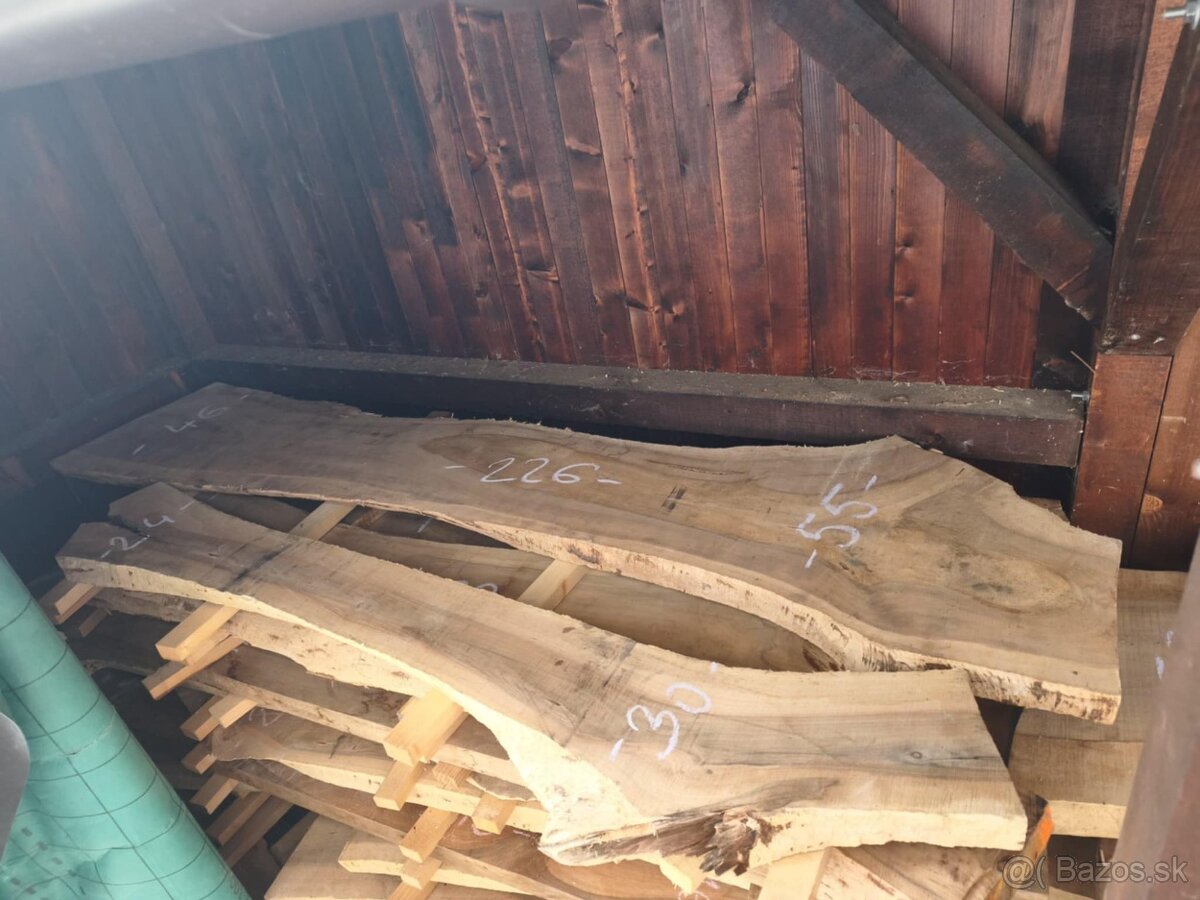 Orechové drevo - 12