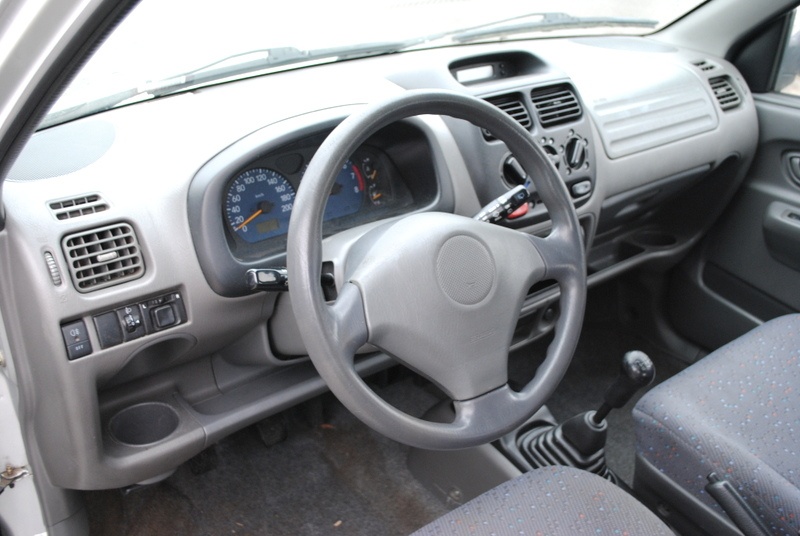 Suzuki Ignis 1.3 GL 4x4 - 12