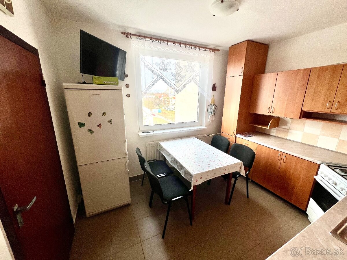 SIMI real - 3 izbový byt s balkónom - ihneď k dispozícii - 12