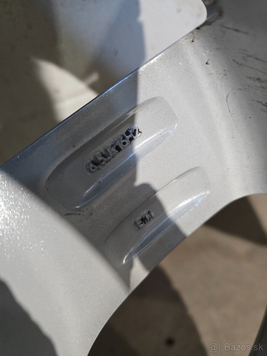 Zánovná Zimná Sada Toyota+Dunlop 215/60 R16 - 12