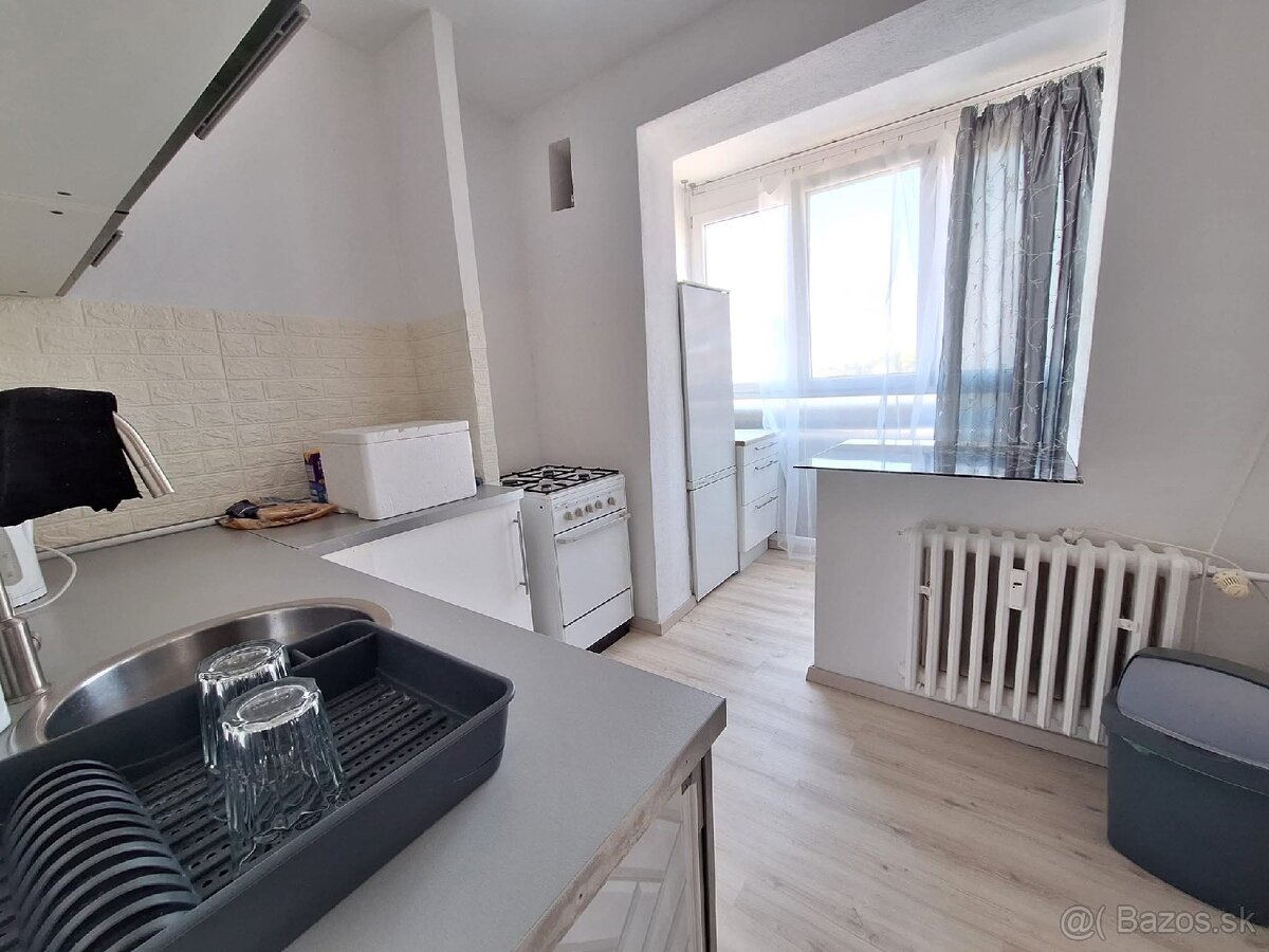 Prenájom 2-izbovy byt Ružinov - 12