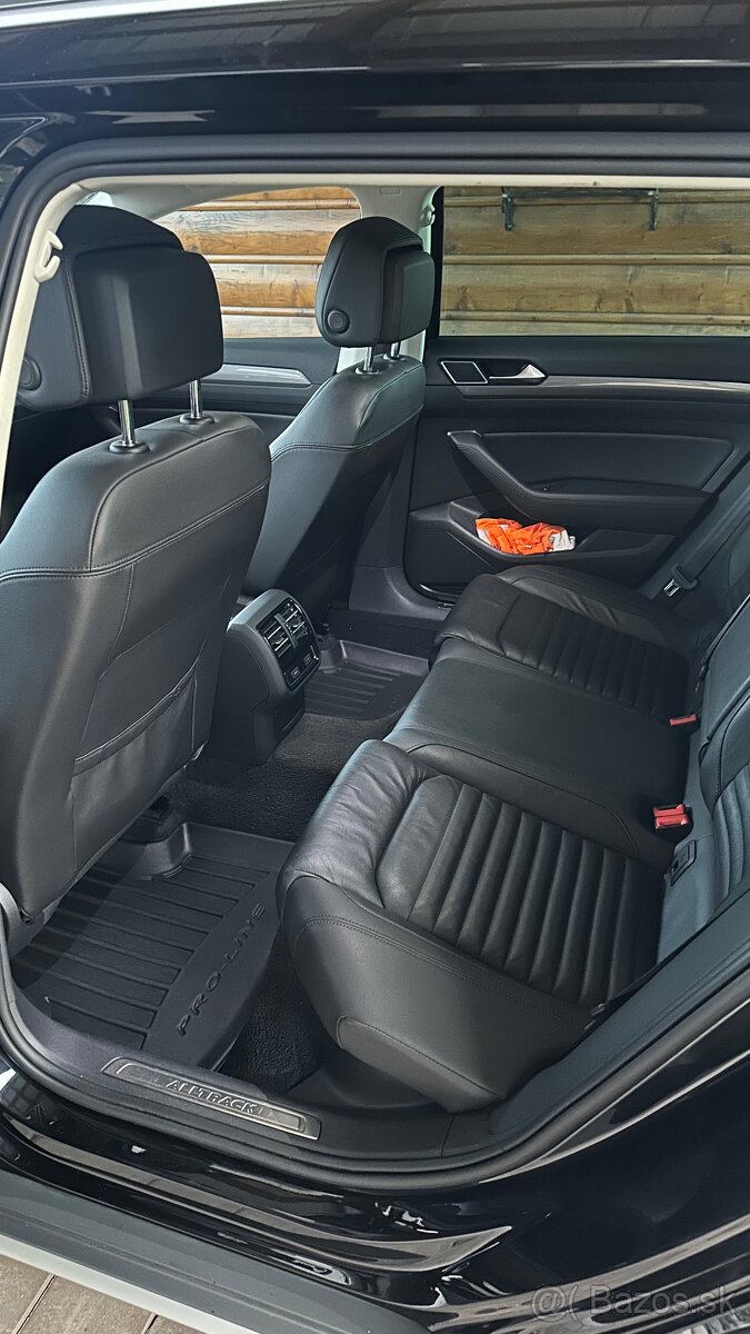 Volkswagen Passat Variant Alltrack 2.0 TDI 4MOTION 6DSG - 12