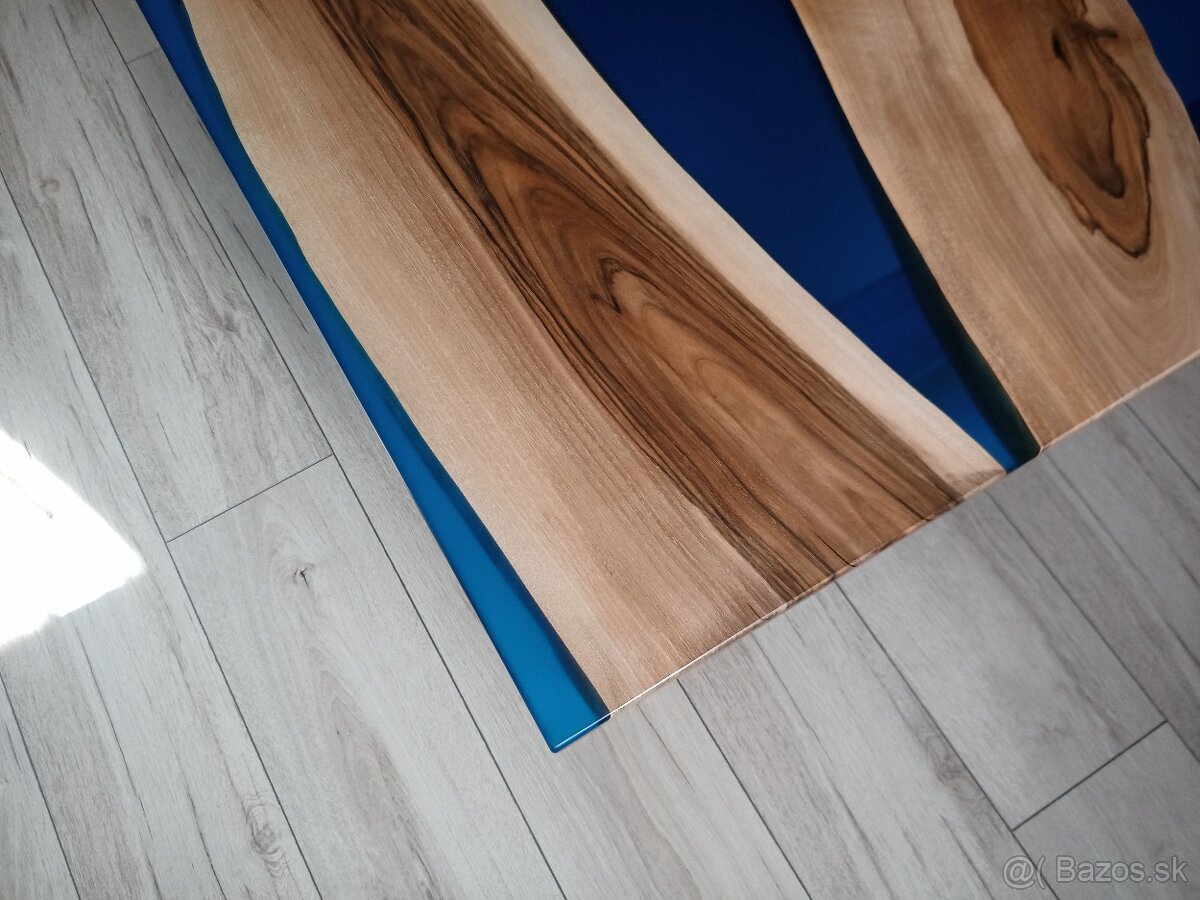 Epoxidový konferenčný stolik - 12