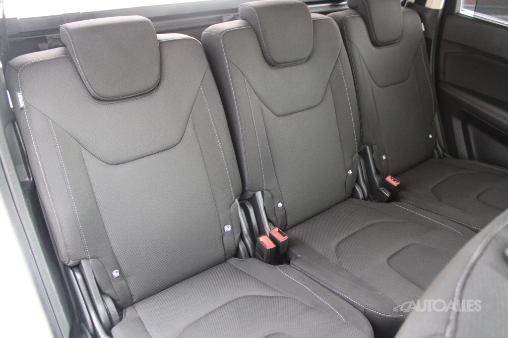 Ford S-MAX 2,0 TDCi 110 kW TITANIUM - 12