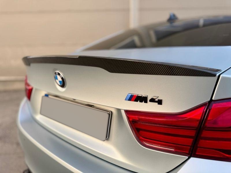 BMW M4 M PERFORMANCE - 12