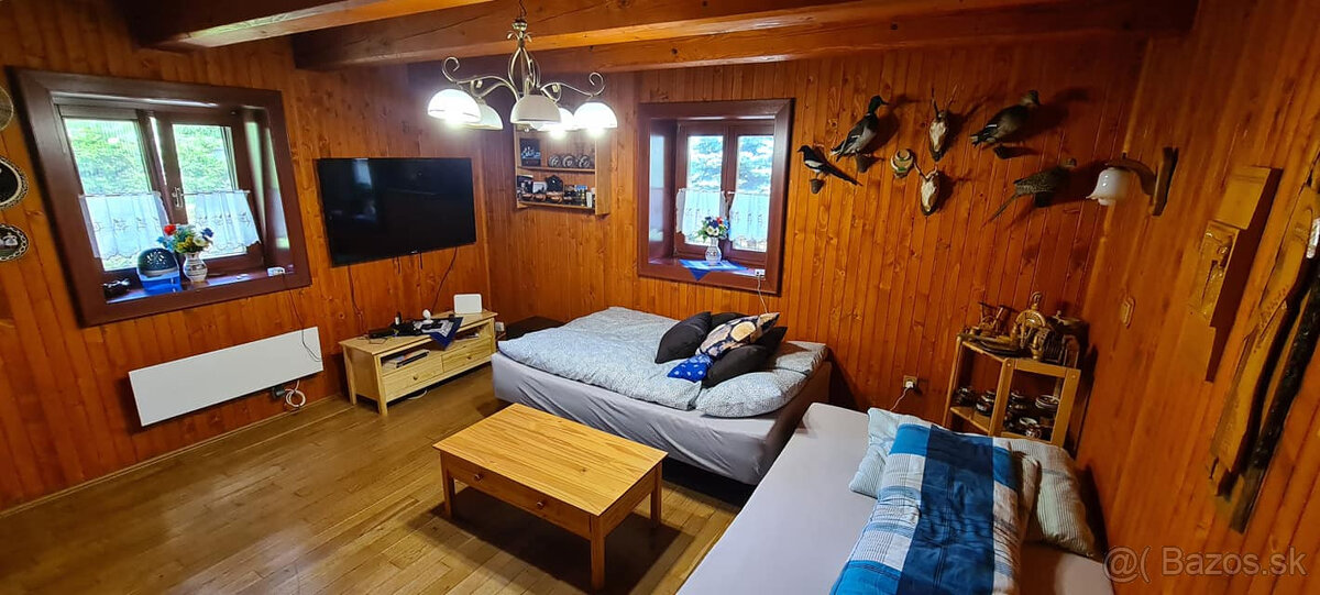 NOVINKA Na predaj areál na podnikanie, pozemok 2500 m2, d - 12