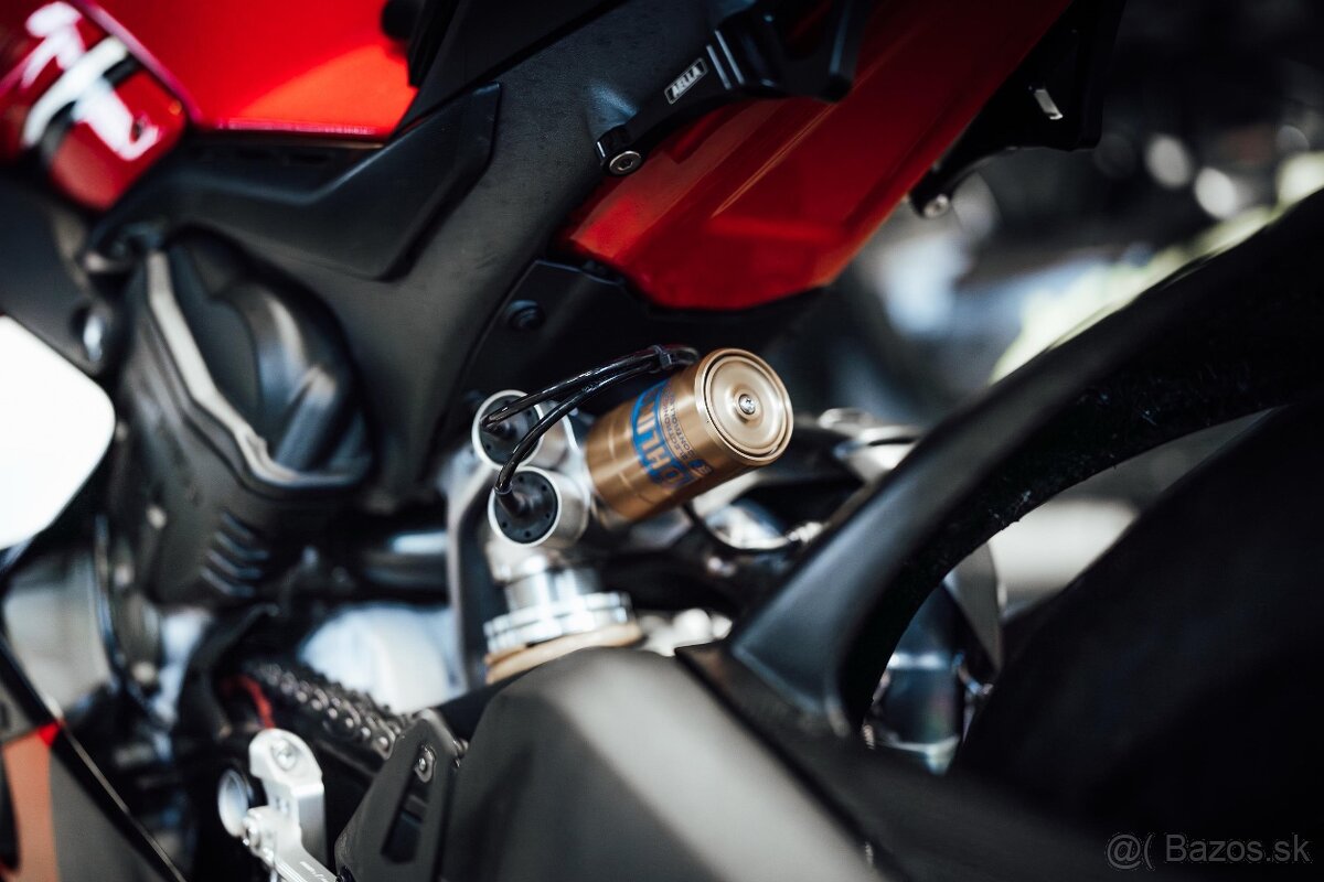 DUCATI PANIGALE V4S - 12