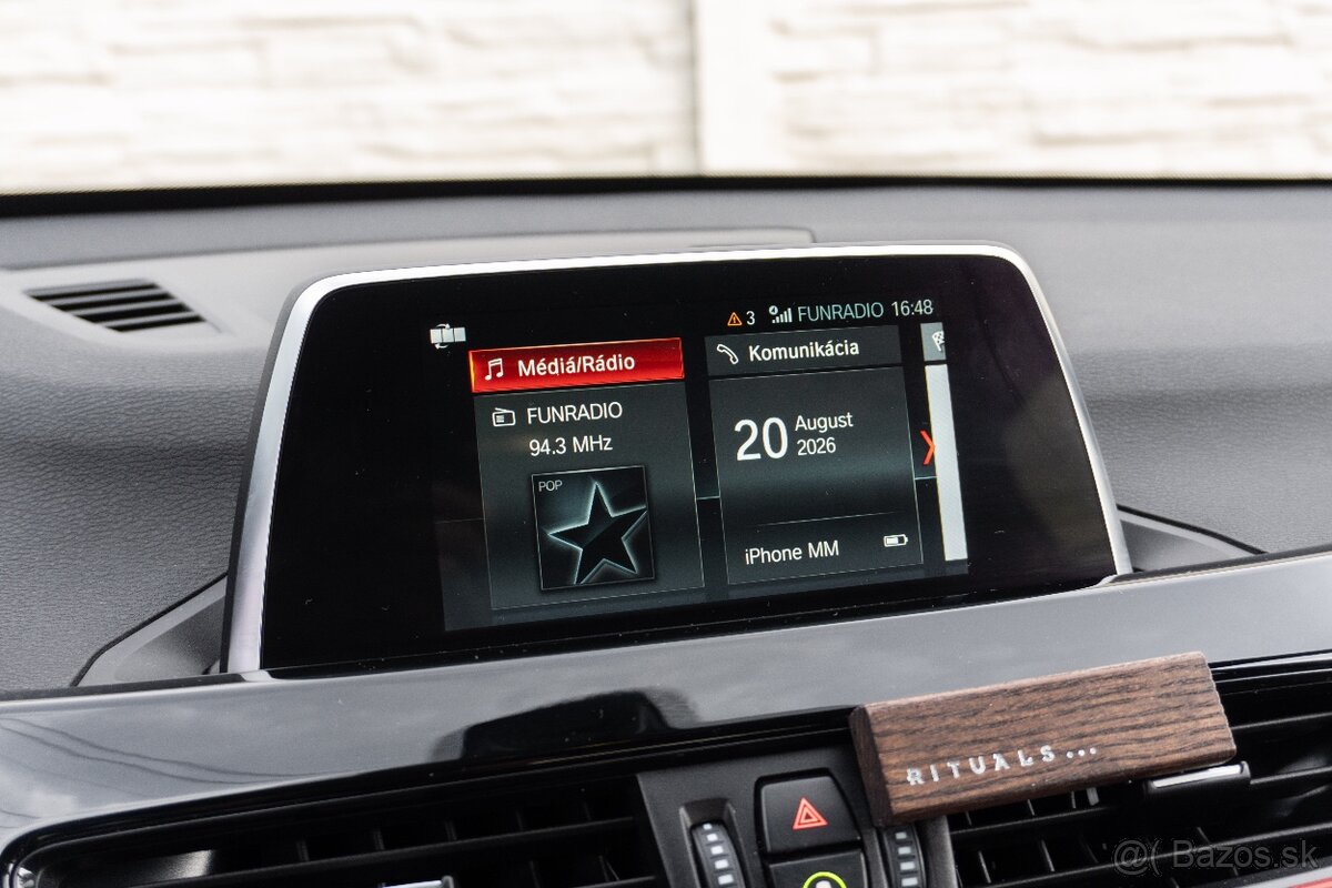 BMW X1 18i Sport Line automat - 12