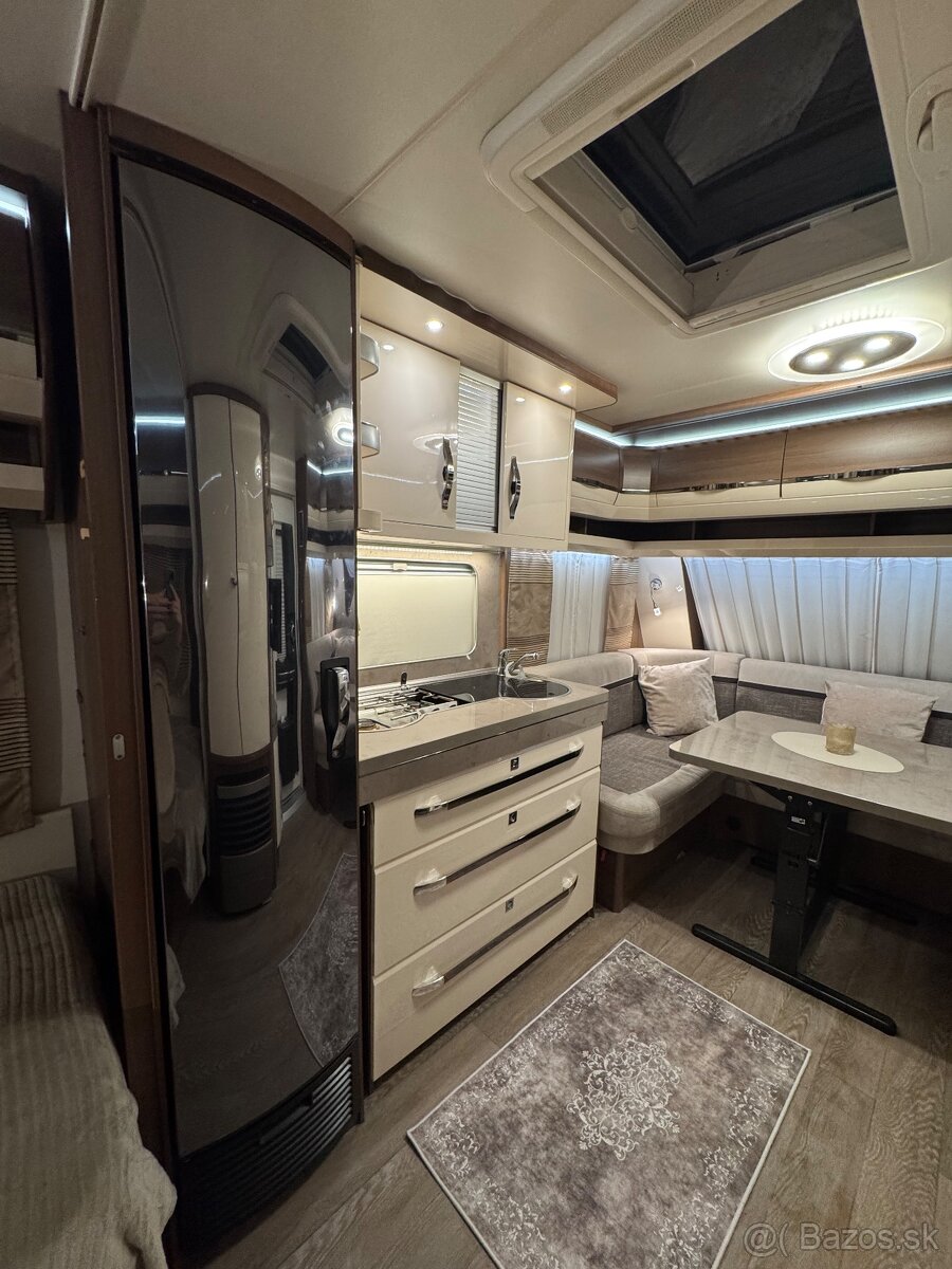 Karavan HOBBY 560 WLU PRESTIGE - 12