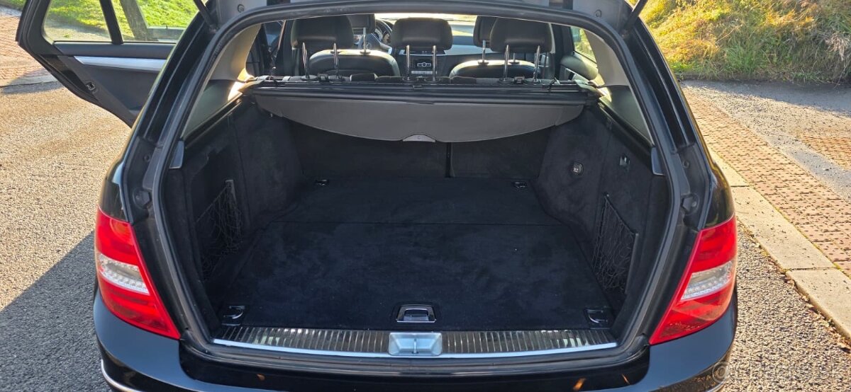 Mercedes -Benz C facelift, 2.0nafta - 12