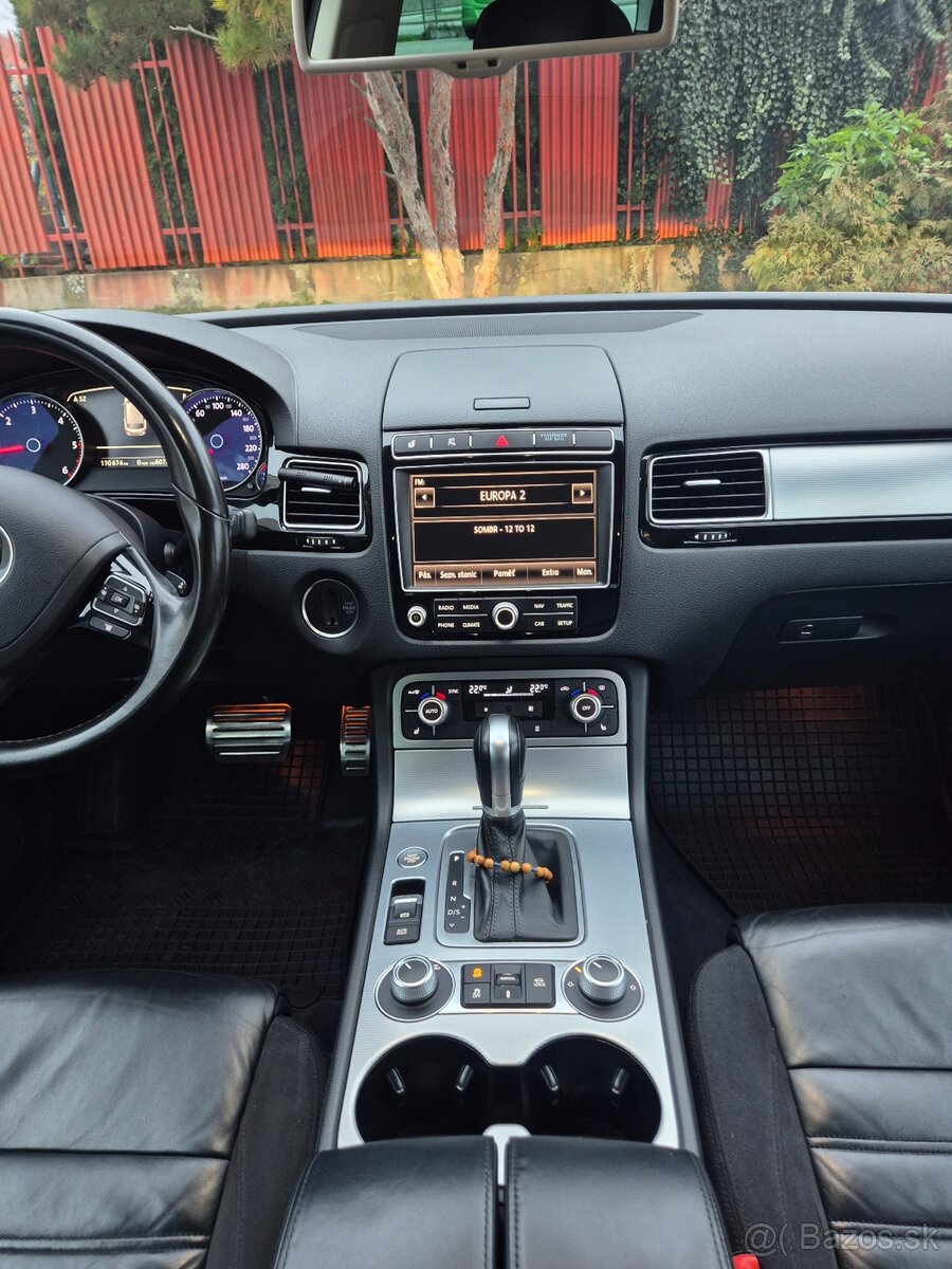 Predám VW Touareg,R-Line,V6 - 12