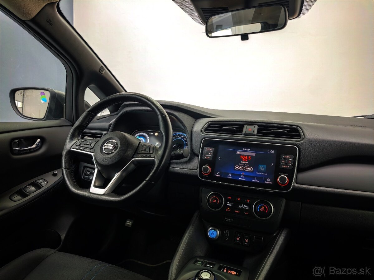 NISSAN LEAF 40 kWh, 2022, ACENTA, KAMERA, DPH - 12