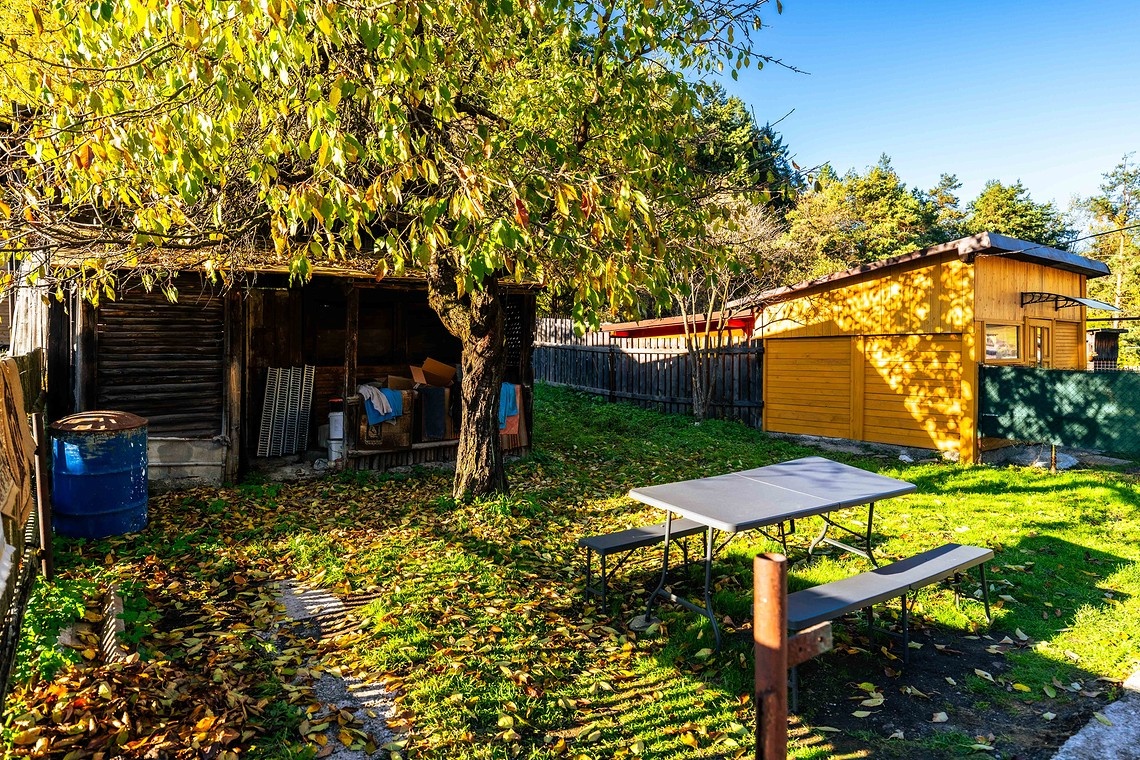 SMOLNÍCKA HUTA -menší dom s garážou a voľným pozemkom - 12