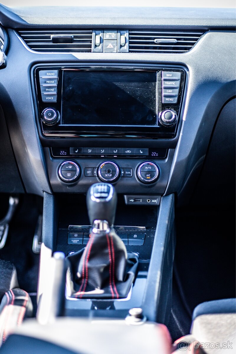 Škoda Octavia Combi 3 RS 2.0 TSI 162 kW / 302 Hp🐎 - 12