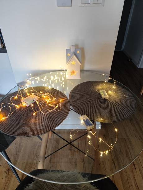 Domček svietnik a LED reťaze - 12