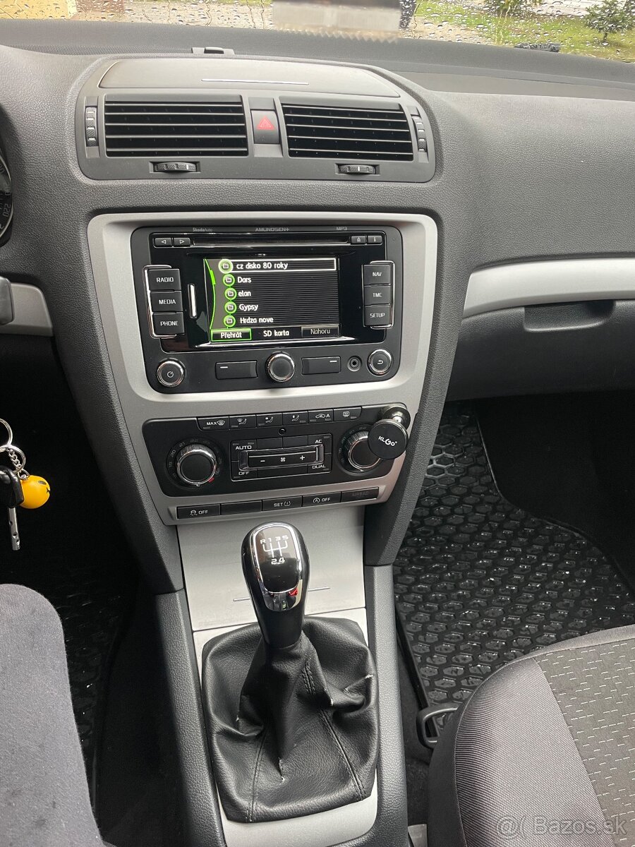 Predám Škoda octavia2 fl 1,6tdi 77kw cayc r.v2012 - 12