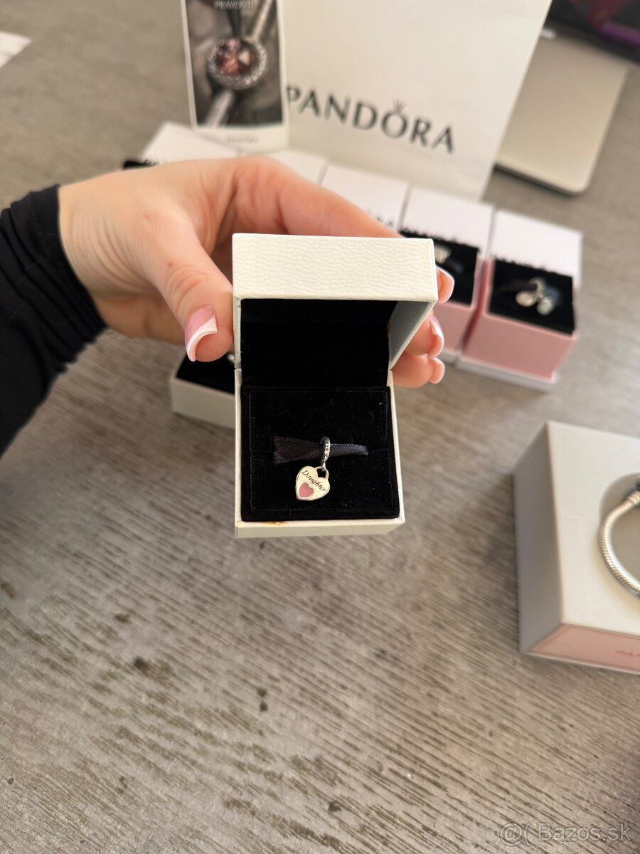 Pandora náramok + korálky - 12