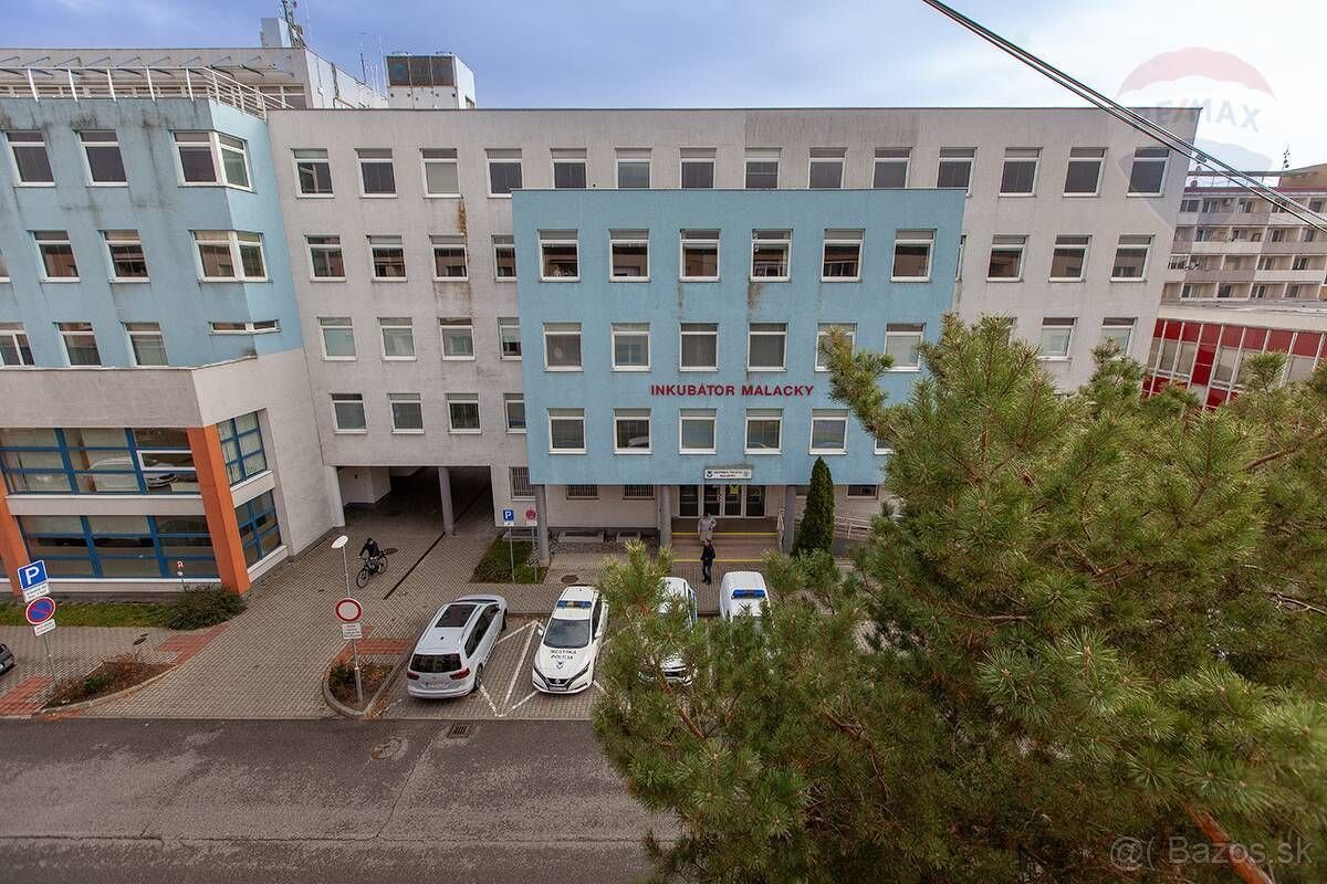 Na predaj 2-izbový byt po kompletnej rekonštrukcii v centre - 12