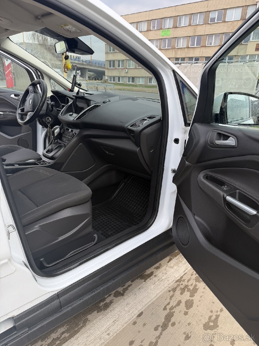 Ford Grand C max - 12