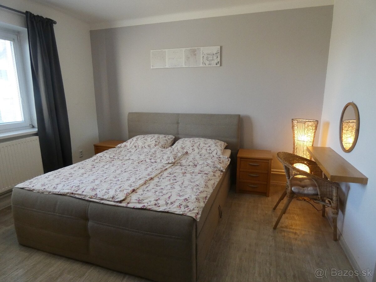 Rodinný dom vo Voderadoch - 12